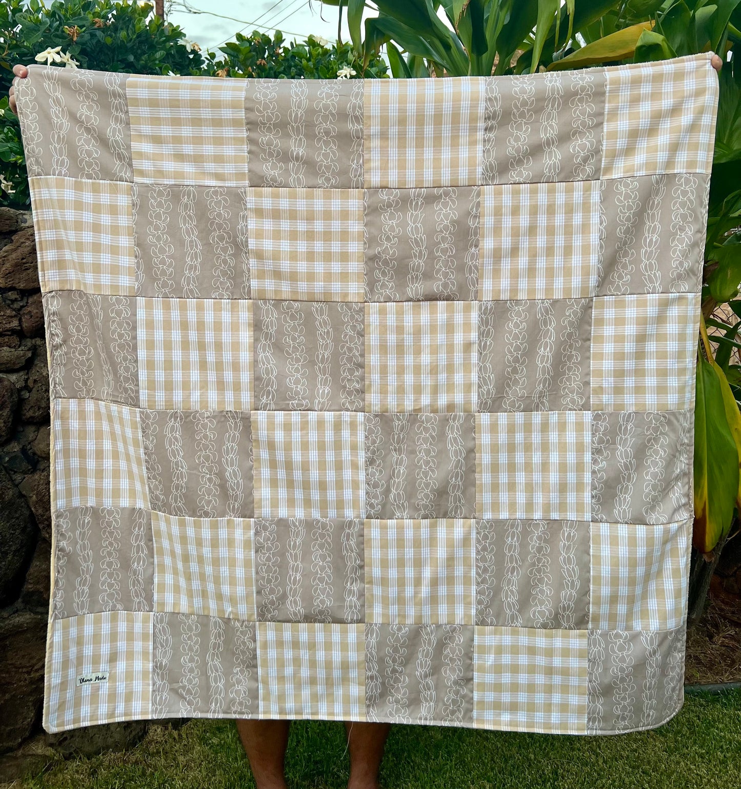Tan Puakenikeni/Pikake + Tan Palaka Patchwork Minky Blanket
