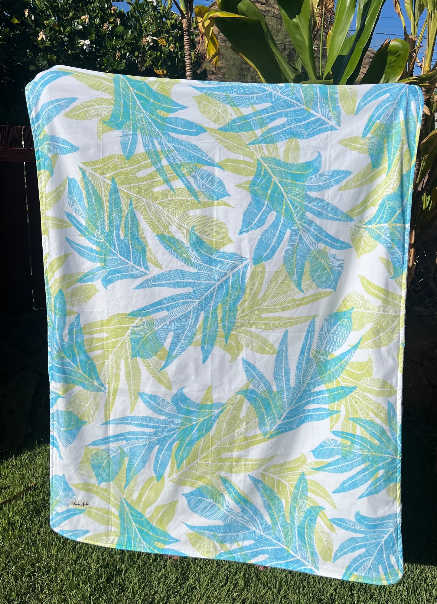 Blue Green Laua'e WHITE Keiki Minky Blanket