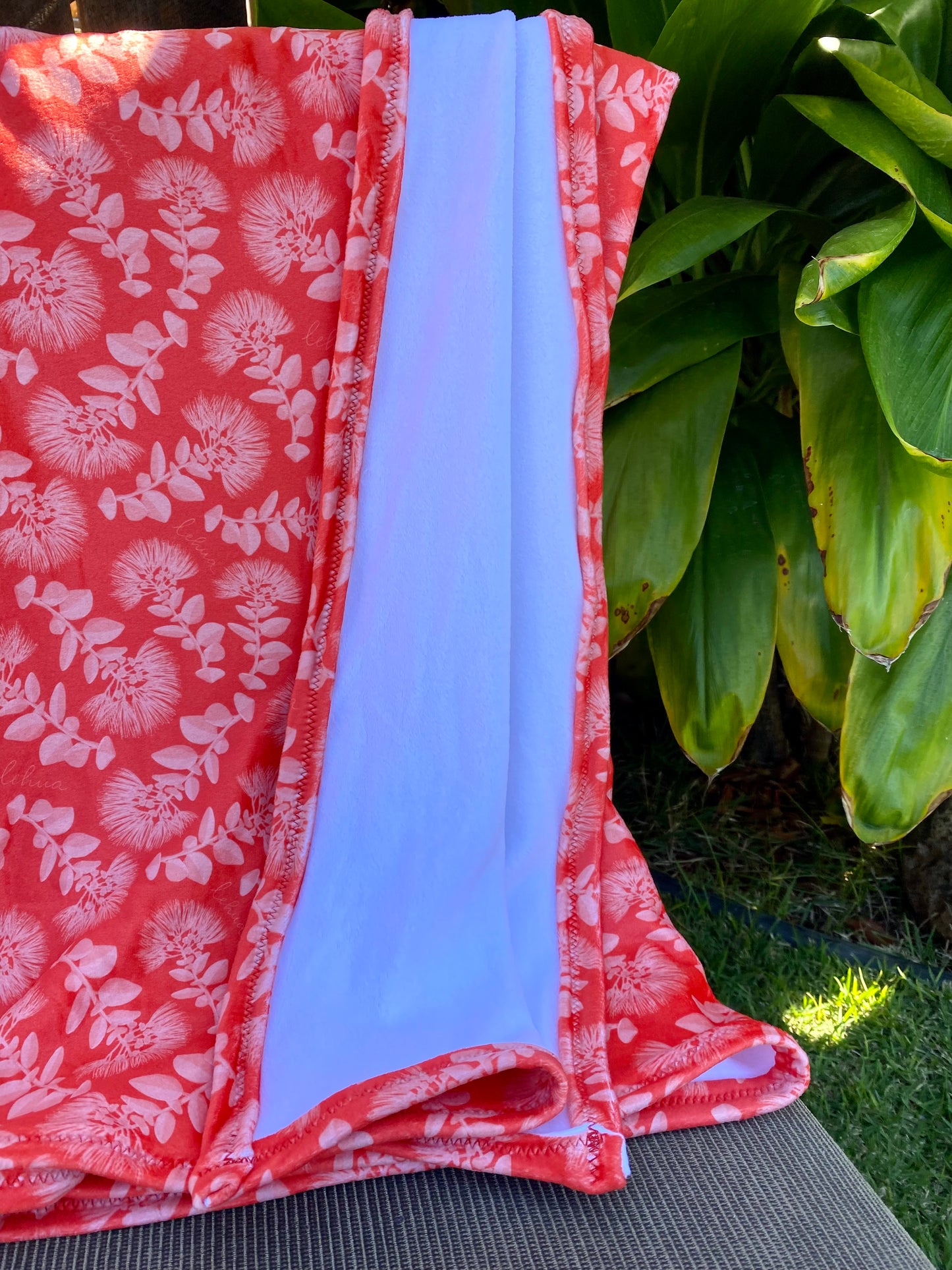 ʻŌhiʻa Lehua Double-Minky Blanket