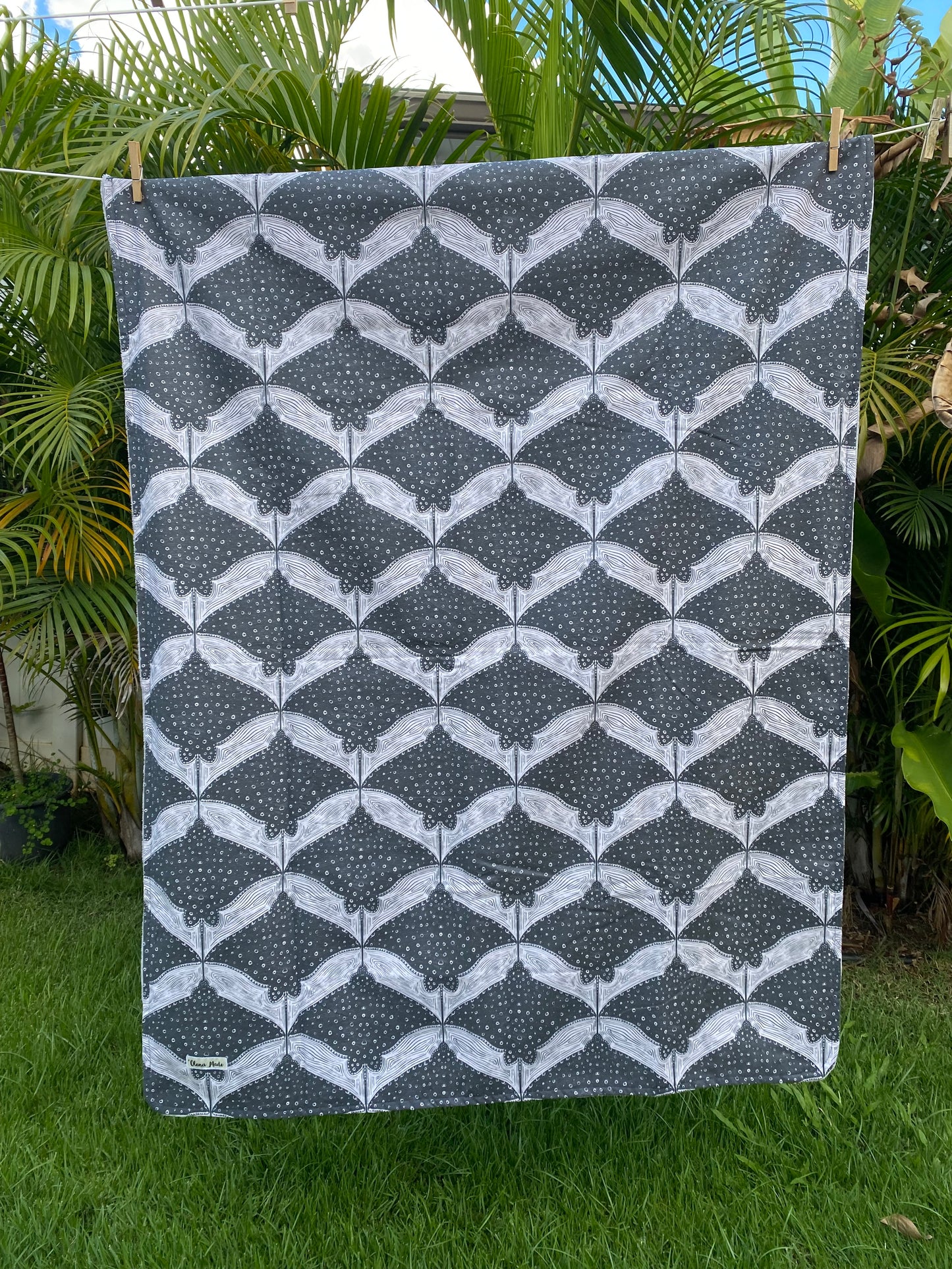 Gray Stingray Keiki Minky Blanket