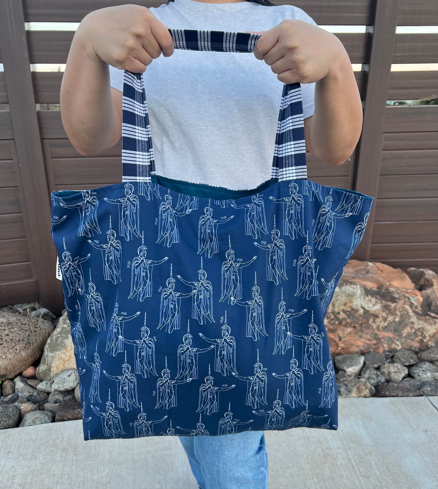 Kamehameha Large Tote Bag