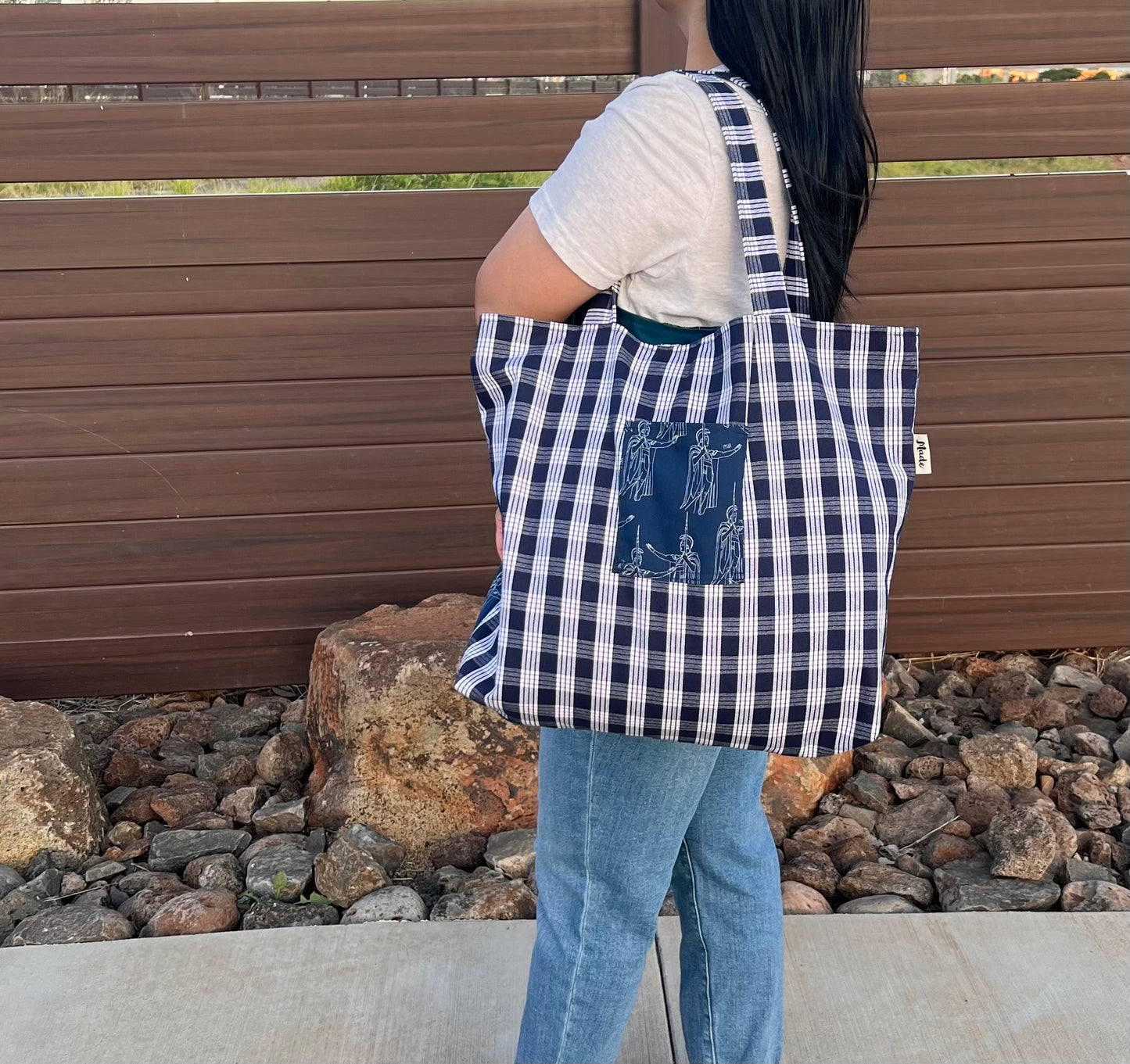 Kamehameha Large Tote Bag