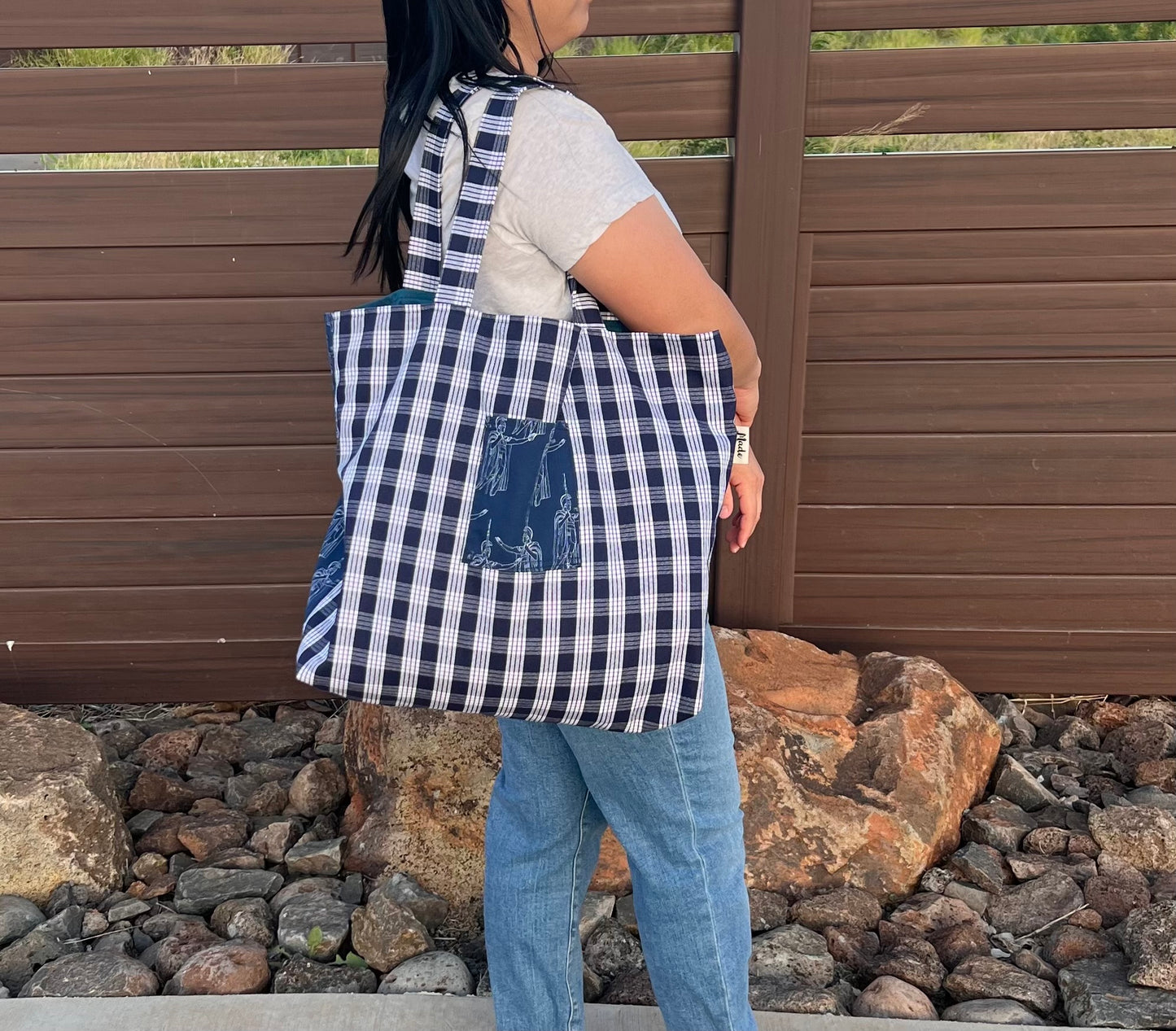 Kamehameha Large Tote Bag